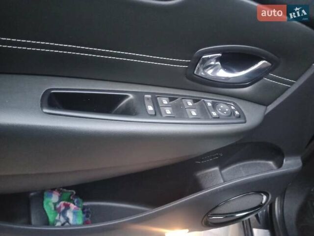 Черный Рено Сценик, объемом двигателя 1.6 л и пробегом 173 тыс. км за 9300 $, фото 12 на Automoto.ua