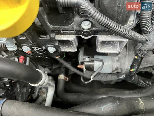 Черный Рено Сценик, объемом двигателя 1.6 л и пробегом 202 тыс. км за 8799 $, фото 58 на Automoto.ua