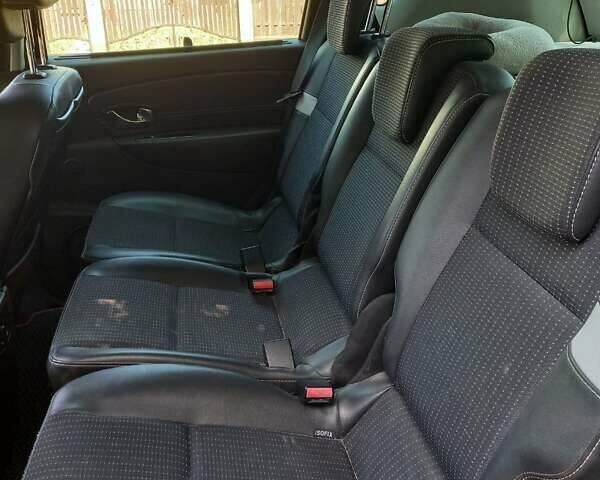 Чорний Рено Сценік, об'ємом двигуна 1.46 л та пробігом 305 тис. км за 8100 $, фото 25 на Automoto.ua