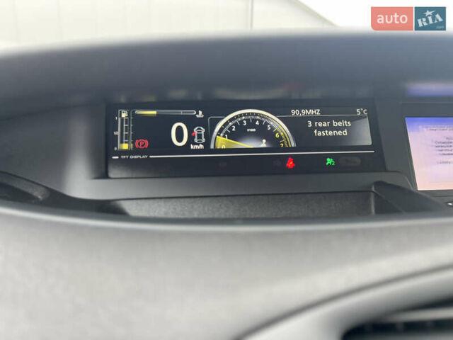 Рено Сценік 2012 у Вінниці на Automoto.ua Чорний Рено Сценік, об'ємом двигуна 1.6 л та пробігом 202 тис. км за 8700 $, фото 38 на Automoto.ua