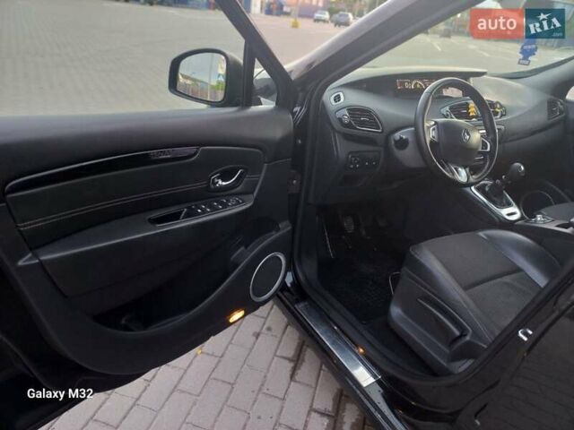 Чорний Рено Сценік, об'ємом двигуна 1.5 л та пробігом 242 тис. км за 8200 $, фото 46 на Automoto.ua