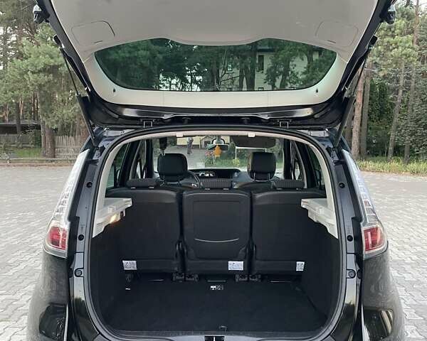 Черный Рено Сценик, объемом двигателя 1.5 л и пробегом 214 тыс. км за 8700 $, фото 18 на Automoto.ua