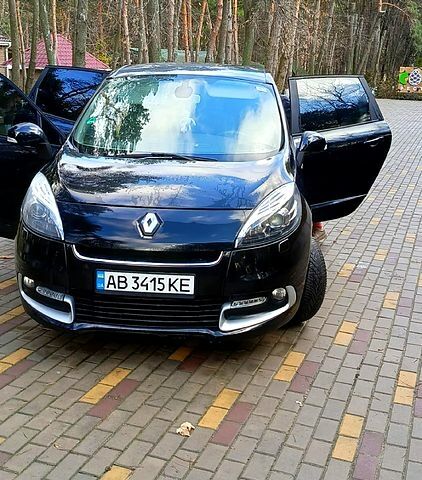 Черный Рено Сценик, объемом двигателя 1.5 л и пробегом 232 тыс. км за 7200 $, фото 1 на Automoto.ua