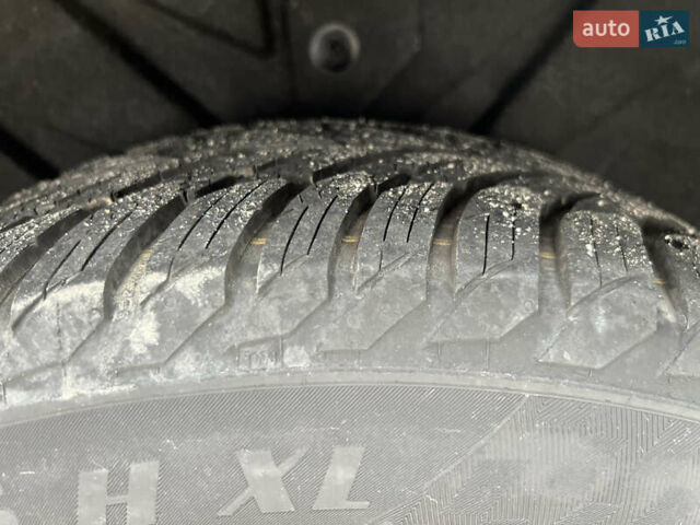 Рено Сценік 2012 у Вінниці на Automoto.ua Чорний Рено Сценік, об'ємом двигуна 1.6 л та пробігом 202 тис. км за 8700 $, фото 60 на Automoto.ua