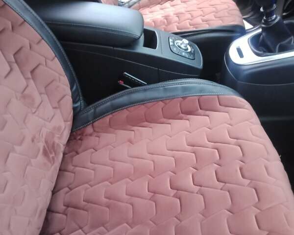 Черный Рено Сценик, объемом двигателя 1.6 л и пробегом 173 тыс. км за 9300 $, фото 10 на Automoto.ua