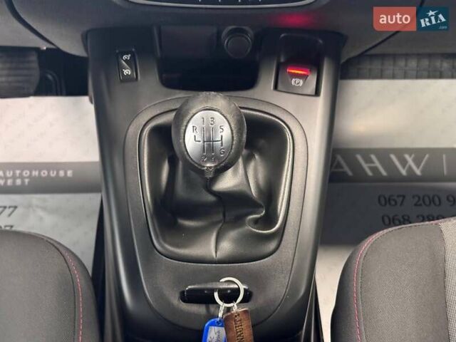 Черный Рено Сценик, объемом двигателя 1.46 л и пробегом 225 тыс. км за 7990 $, фото 42 на Automoto.ua
