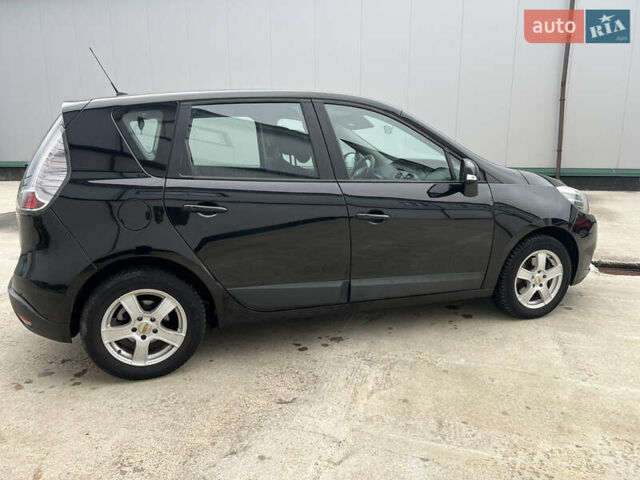 Рено Сценік 2012 у Вінниці на Automoto.ua Чорний Рено Сценік, об'ємом двигуна 1.6 л та пробігом 202 тис. км за 8700 $, фото 22 на Automoto.ua