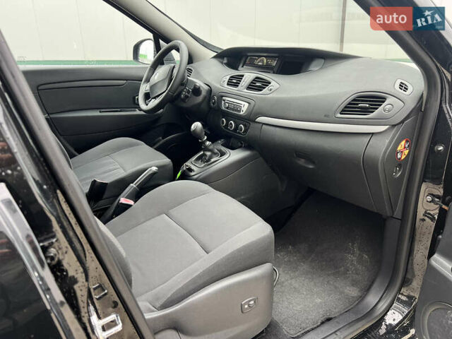 Рено Сценік 2012 у Вінниці на Automoto.ua Чорний Рено Сценік, об'ємом двигуна 1.6 л та пробігом 202 тис. км за 8700 $, фото 61 на Automoto.ua