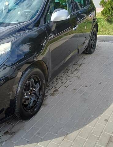 Черный Рено Сценик, объемом двигателя 1.46 л и пробегом 274 тыс. км за 7900 $, фото 4 на Automoto.ua