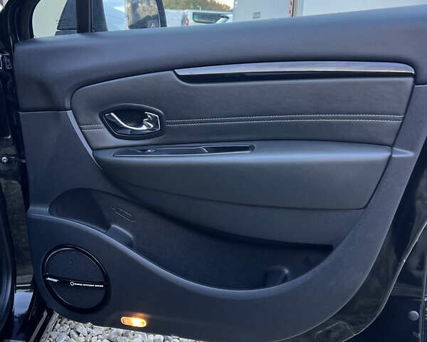 Чорний Рено Сценік, об'ємом двигуна 1.6 л та пробігом 213 тис. км за 8450 $, фото 36 на Automoto.ua