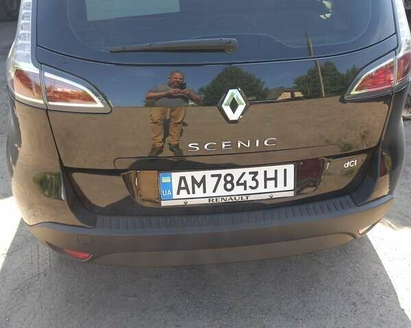 Рено Сценик 2012 в Житомире на Automoto.ua Черный Рено Сценик, объемом двигателя 1.5 л и пробегом 320 тыс. км за 6850 $, фото 3 на Automoto.ua