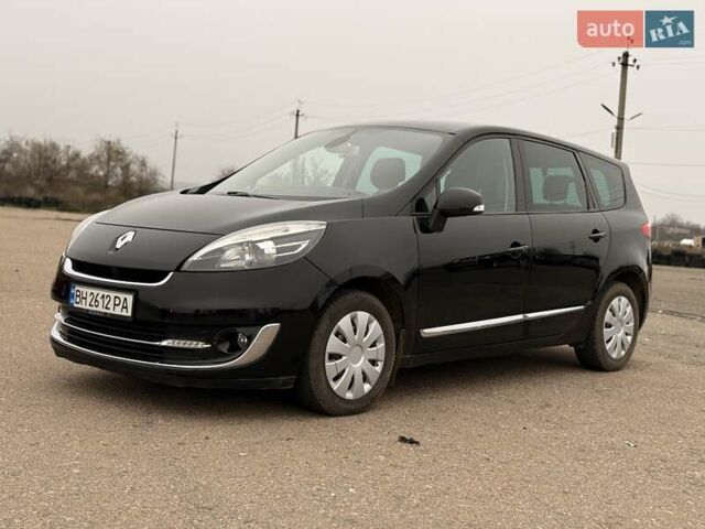 Черный Рено Сценик, объемом двигателя 1.5 л и пробегом 264 тыс. км за 8100 $, фото 3 на Automoto.ua