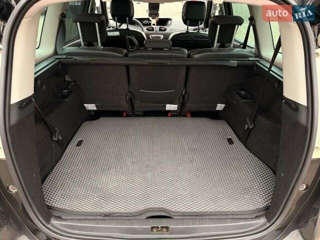 Черный Рено Сценик, объемом двигателя 1.5 л и пробегом 264 тыс. км за 8100 $, фото 24 на Automoto.ua