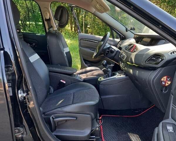 Чорний Рено Сценік, об'ємом двигуна 1.46 л та пробігом 305 тис. км за 8100 $, фото 22 на Automoto.ua