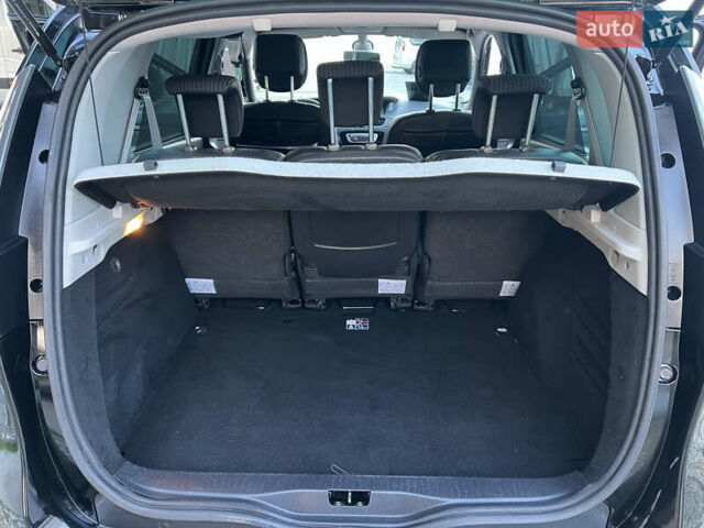 Чорний Рено Сценік, об'ємом двигуна 1.6 л та пробігом 213 тис. км за 8450 $, фото 18 на Automoto.ua