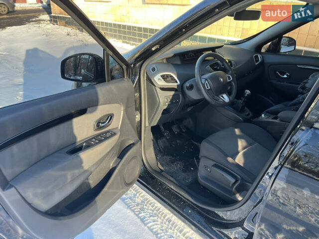Черный Рено Сценик, объемом двигателя 1.6 л и пробегом 230 тыс. км за 7500 $, фото 5 на Automoto.ua
