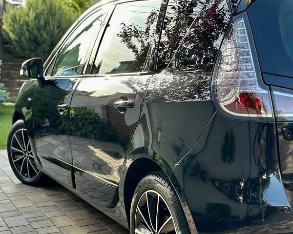 Черный Рено Сценик, объемом двигателя 1.5 л и пробегом 191 тыс. км за 9250 $, фото 15 на Automoto.ua