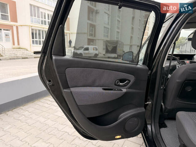 Черный Рено Сценик, объемом двигателя 1.5 л и пробегом 325 тыс. км за 5700 $, фото 8 на Automoto.ua