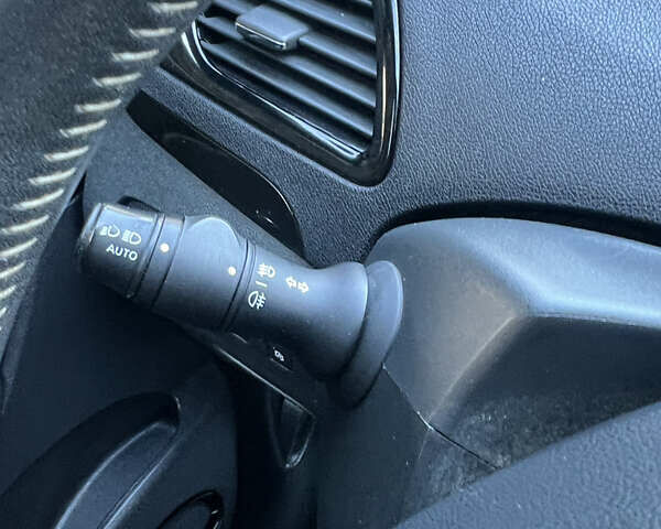 Чорний Рено Сценік, об'ємом двигуна 1.6 л та пробігом 213 тис. км за 8450 $, фото 14 на Automoto.ua