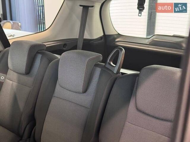 Черный Рено Сценик, объемом двигателя 1.46 л и пробегом 225 тыс. км за 7990 $, фото 28 на Automoto.ua