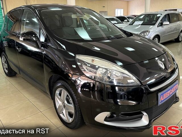 Черный Рено Сценик, объемом двигателя 1.5 л и пробегом 279 тыс. км за 8500 $, фото 4 на Automoto.ua