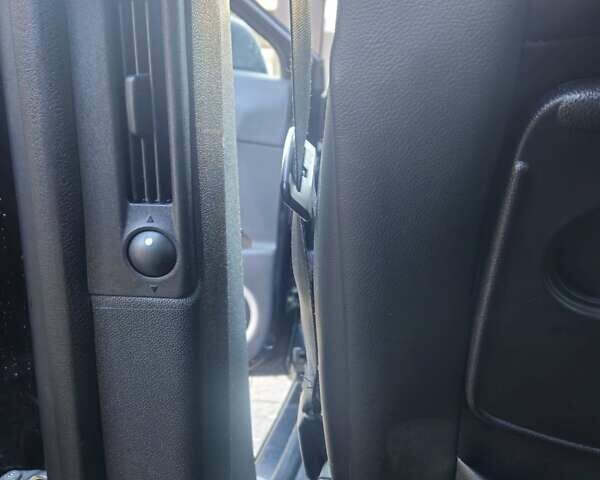 Черный Рено Сценик, объемом двигателя 1.5 л и пробегом 254 тыс. км за 8500 $, фото 23 на Automoto.ua