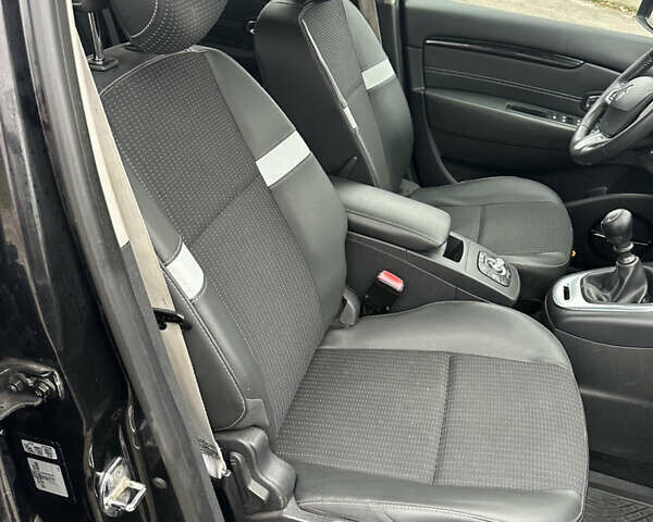 Черный Рено Сценик, объемом двигателя 1.5 л и пробегом 253 тыс. км за 8599 $, фото 11 на Automoto.ua