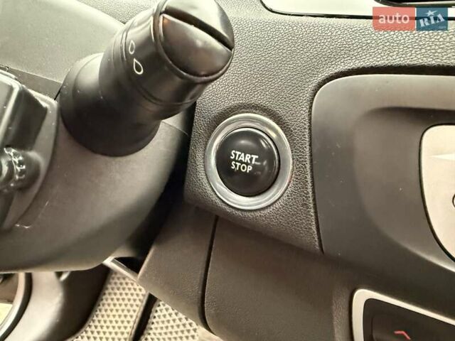 Черный Рено Сценик, объемом двигателя 1.5 л и пробегом 264 тыс. км за 8100 $, фото 18 на Automoto.ua