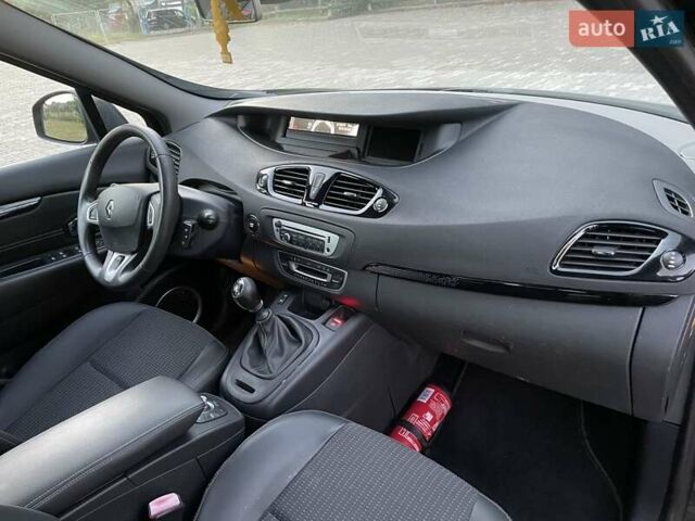 Черный Рено Сценик, объемом двигателя 1.5 л и пробегом 214 тыс. км за 8700 $, фото 26 на Automoto.ua