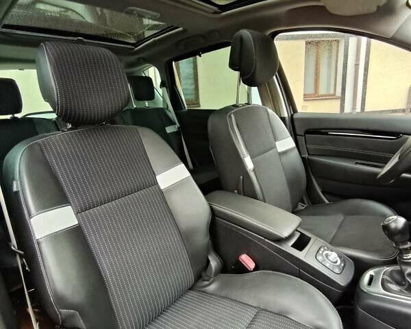 Черный Рено Сценик, объемом двигателя 1.6 л и пробегом 168 тыс. км за 9100 $, фото 25 на Automoto.ua