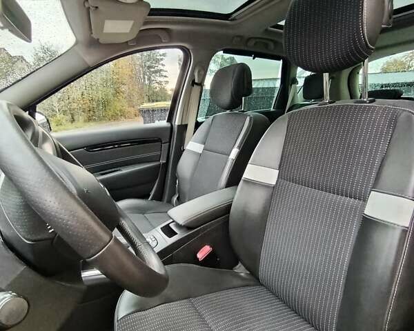 Черный Рено Сценик, объемом двигателя 1.6 л и пробегом 168 тыс. км за 9100 $, фото 24 на Automoto.ua