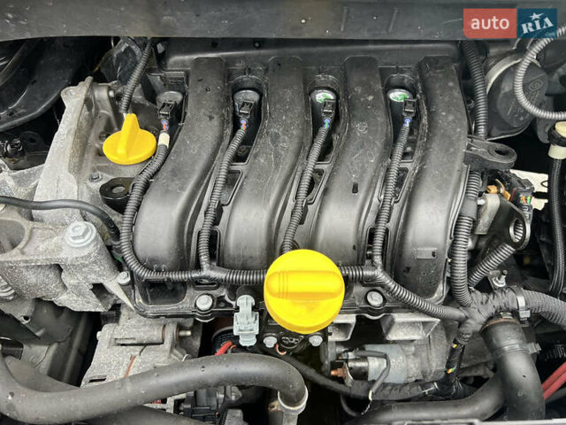 Рено Сценік 2012 у Вінниці на Automoto.ua Чорний Рено Сценік, об'ємом двигуна 1.6 л та пробігом 202 тис. км за 8700 $, фото 76 на Automoto.ua