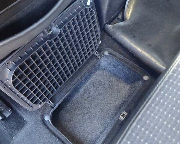 Черный Рено Сценик, объемом двигателя 1.5 л и пробегом 254 тыс. км за 8500 $, фото 22 на Automoto.ua