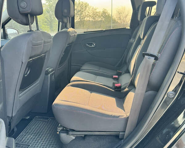 Черный Рено Сценик, объемом двигателя 1.5 л и пробегом 207 тыс. км за 7300 $, фото 14 на Automoto.ua