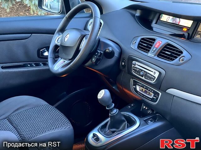 Черный Рено Сценик, объемом двигателя 15 л и пробегом 318 тыс. км за 6550 $, фото 8 на Automoto.ua