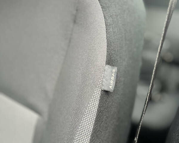 Рено Сценік 2012 у Вінниці на Automoto.ua Чорний Рено Сценік, об'ємом двигуна 1.6 л та пробігом 202 тис. км за 8700 $, фото 31 на Automoto.ua