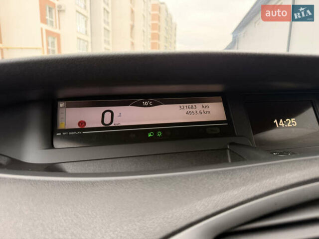 Черный Рено Сценик, объемом двигателя 1.5 л и пробегом 325 тыс. км за 5700 $, фото 11 на Automoto.ua