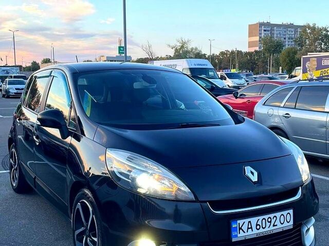 Черный Рено Сценик, объемом двигателя 1.5 л и пробегом 249 тыс. км за 8400 $, фото 2 на Automoto.ua