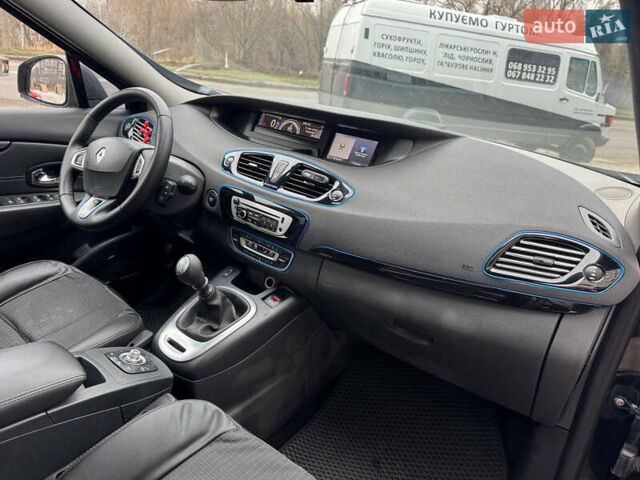 Черный Рено Сценик, объемом двигателя 1.5 л и пробегом 399 тыс. км за 7900 $, фото 29 на Automoto.ua