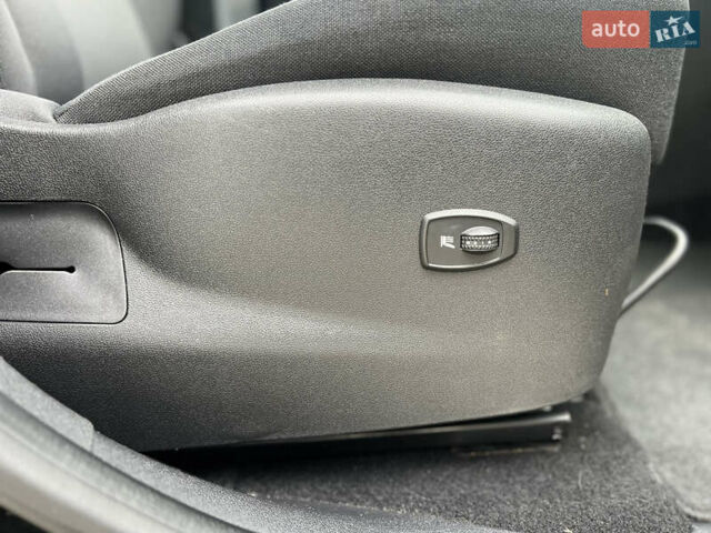 Рено Сценік 2012 у Вінниці на Automoto.ua Чорний Рено Сценік, об'ємом двигуна 1.6 л та пробігом 202 тис. км за 8700 $, фото 63 на Automoto.ua