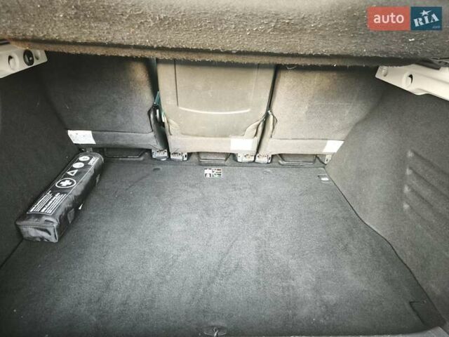 Черный Рено Сценик, объемом двигателя 1.5 л и пробегом 212 тыс. км за 8500 $, фото 58 на Automoto.ua