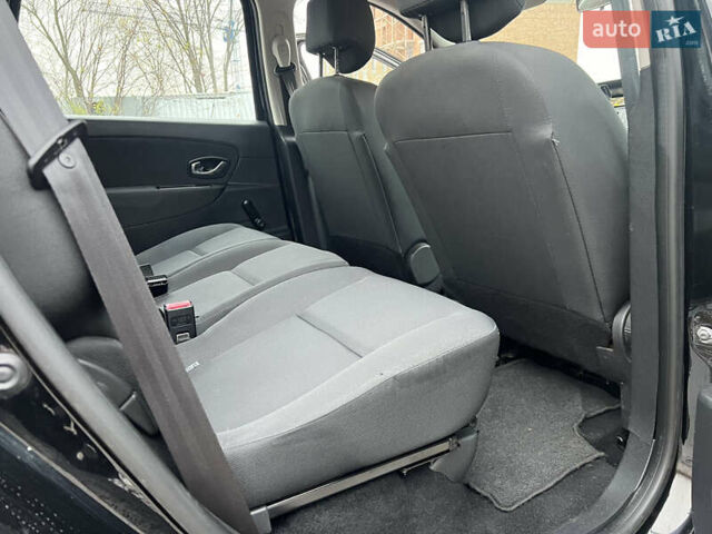 Черный Рено Сценик, объемом двигателя 1.6 л и пробегом 202 тыс. км за 8799 $, фото 47 на Automoto.ua