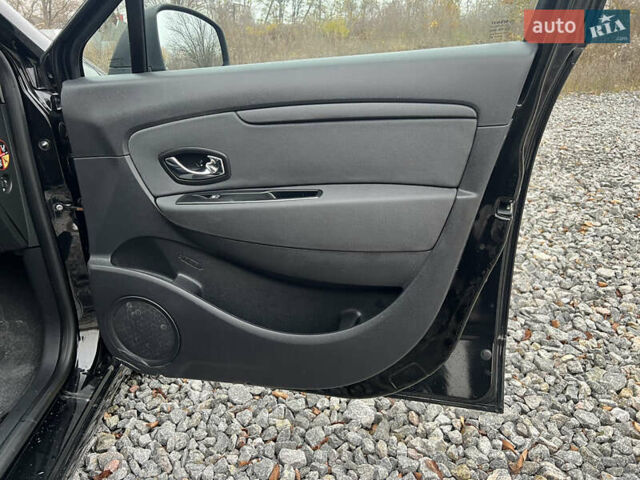 Черный Рено Сценик, объемом двигателя 1.6 л и пробегом 202 тыс. км за 8799 $, фото 49 на Automoto.ua