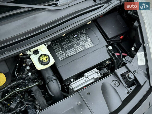 Черный Рено Сценик, объемом двигателя 1.6 л и пробегом 225 тыс. км за 9900 $, фото 49 на Automoto.ua