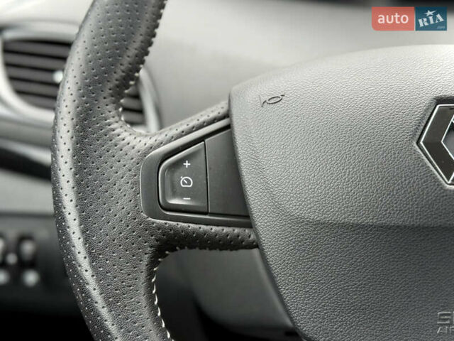 Черный Рено Сценик, объемом двигателя 1.6 л и пробегом 225 тыс. км за 9900 $, фото 94 на Automoto.ua