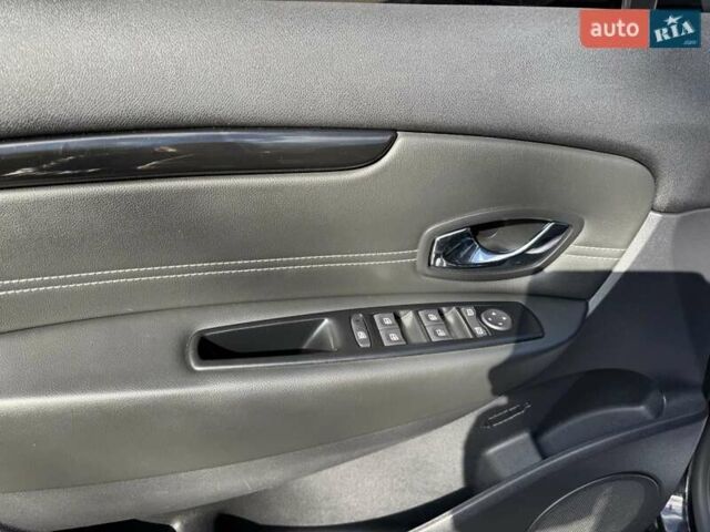 Черный Рено Сценик, объемом двигателя 1.5 л и пробегом 182 тыс. км за 8100 $, фото 5 на Automoto.ua