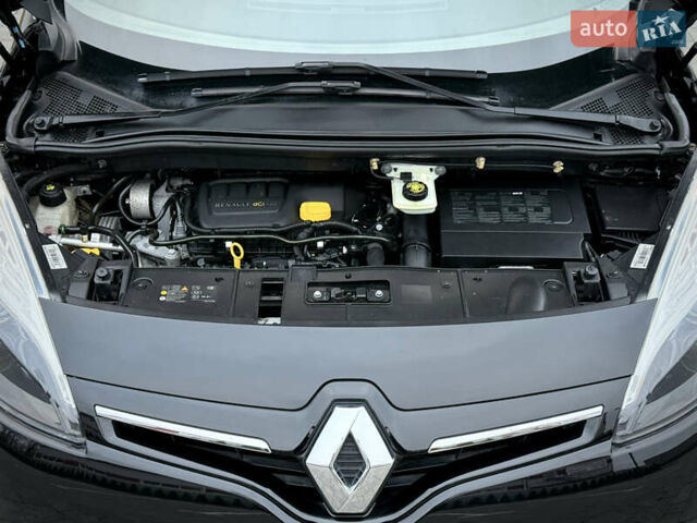 Черный Рено Сценик, объемом двигателя 1.6 л и пробегом 225 тыс. км за 9900 $, фото 47 на Automoto.ua