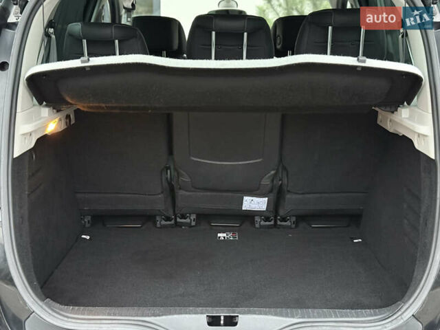 Черный Рено Сценик, объемом двигателя 1.6 л и пробегом 225 тыс. км за 9900 $, фото 91 на Automoto.ua