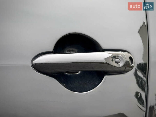 Черный Рено Сценик, объемом двигателя 1.6 л и пробегом 225 тыс. км за 9900 $, фото 17 на Automoto.ua