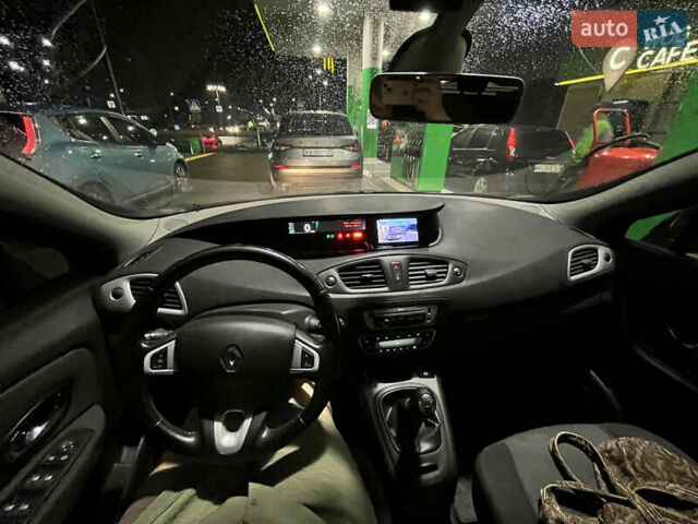 Черный Рено Сценик, объемом двигателя 1.5 л и пробегом 280 тыс. км за 8900 $, фото 4 на Automoto.ua